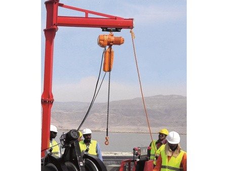 Машина электрическая для сварки пластиковых труб, применение Машина электрическая для сварки пластиковых труб, применение